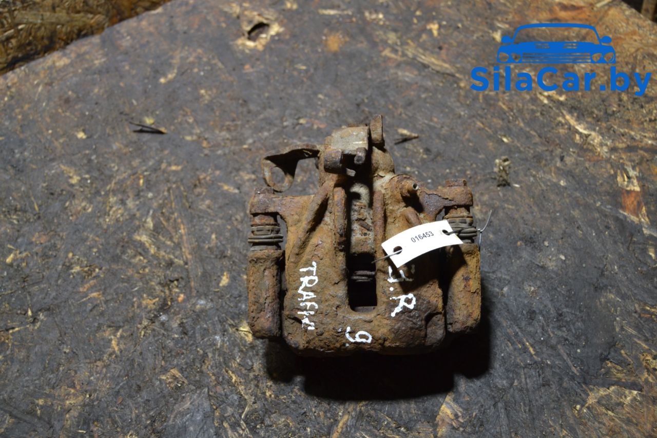 суппорт задний правый Renault Trafic 2 поколение 2003 - фото №1