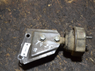 подушка крепления КПП Volkswagen Transporter T4 (1990 - 2003), 2.5 л., дизель