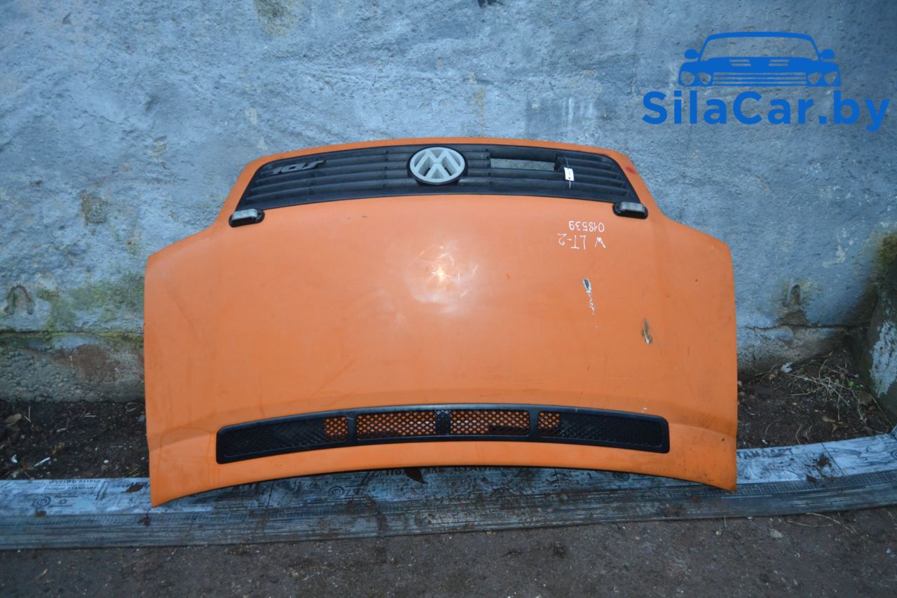 капот Volkswagen LT 2 поколение 2000 - фото №1