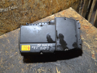 корпус воздушного фильтра Mercedes-Benz C-Класс W203/S203/CL203 (2000 - 2004), 1.8 л., Kompr, бензин, МКПП, A2710900901