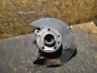 кулак поворотный левый Volkswagen Transporter T5 2003, 2.5 л., дизель