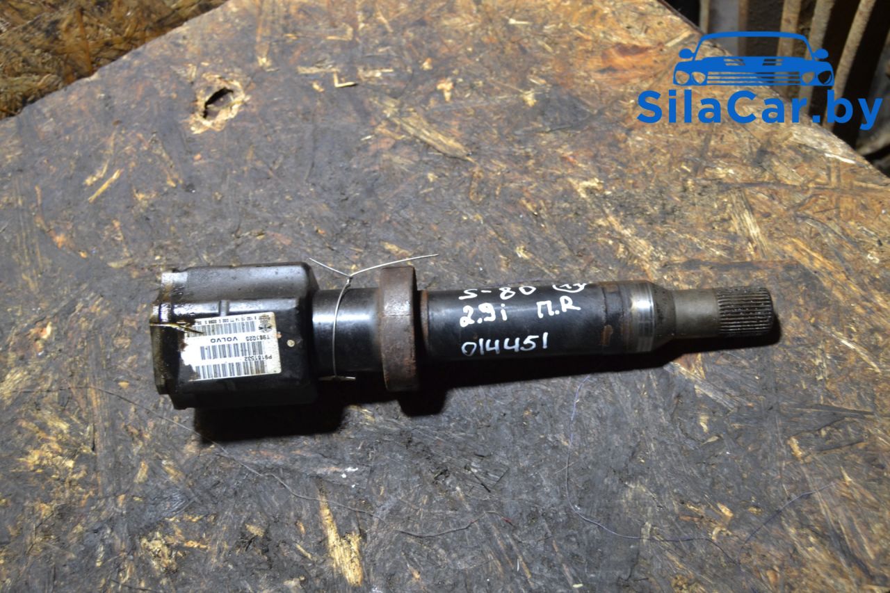 полуось передняя правая (приводной вал, ШРУС) Volvo S80 1 поколение (1998 - 2003), 2.9 л., B 6294 S, бензин, АКПП, P9181532 - фото №1