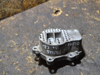 помпа Toyota Prius 3 поколение (2009 - 2011), 1.8 л., 2ZR-FXE, бензин