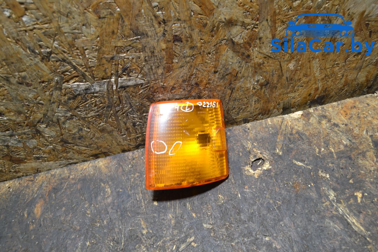 поворотник левый Volkswagen Transporter T4 1998 - фото №1