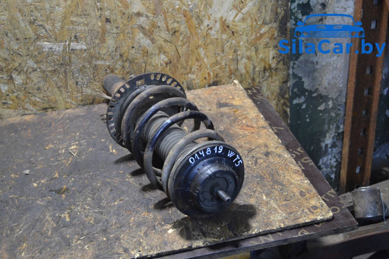 стойка передняя Volkswagen Transporter T5 2007, 2.5 л., дизель - фото №1