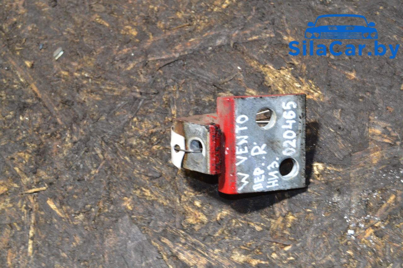 петля двери Volkswagen Vento 1 поколение 1995, седан - фото №1