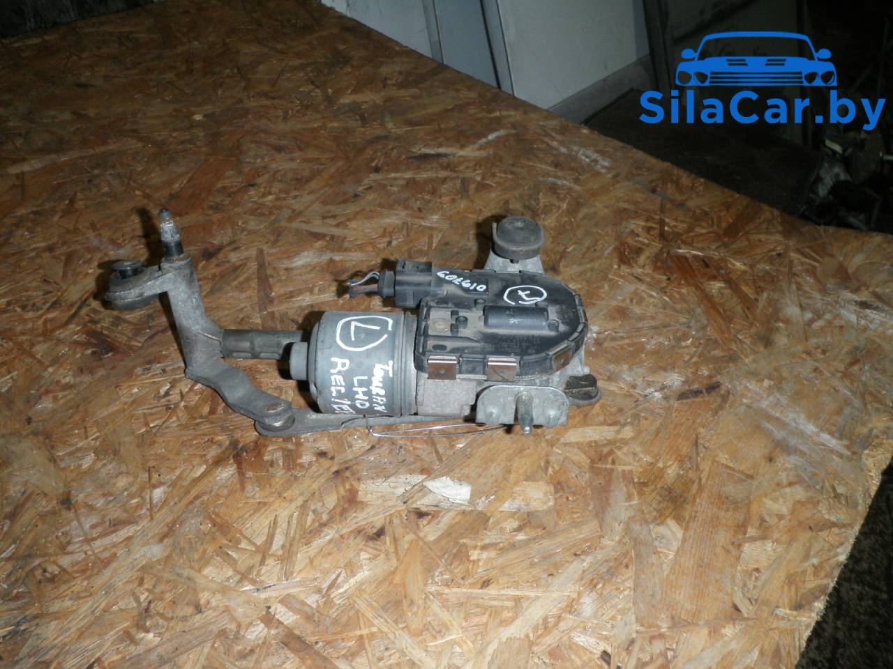 механизм стеклоочистителя (трапеция дворников) Volkswagen Touran 1 поколение 2005, 1.9 л., дизель, 1T0955023E - фото №1