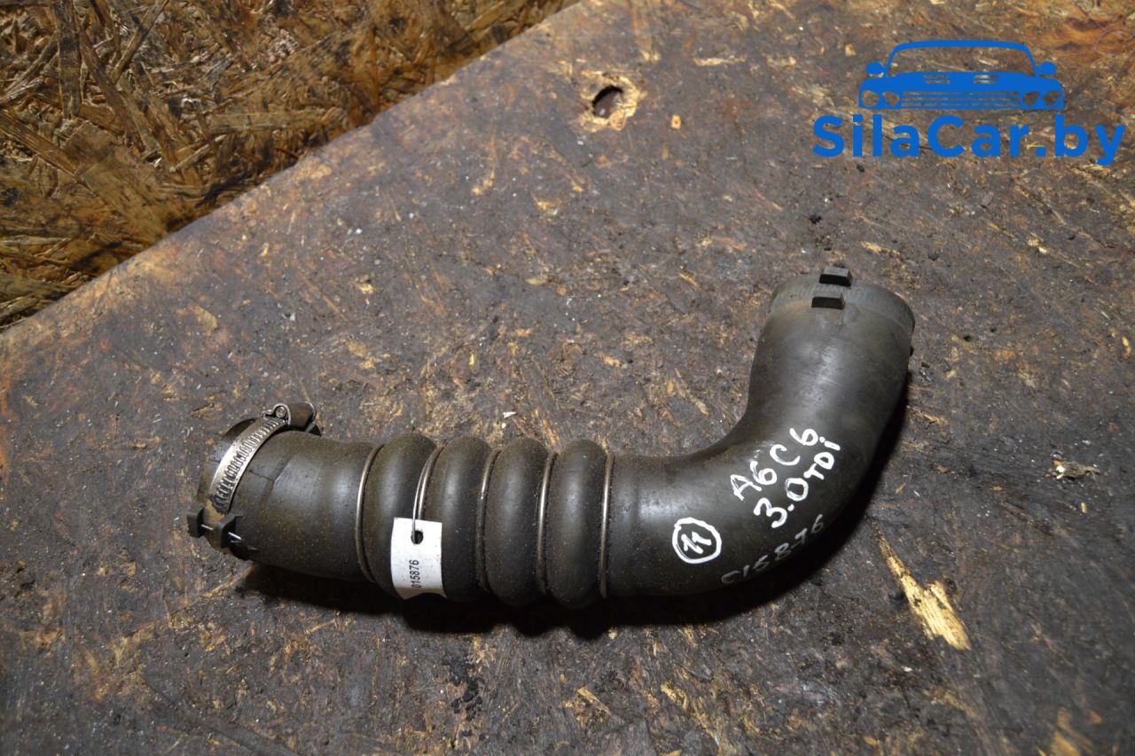 патрубок интеркулера Audi A6 4F/C6 2007, 3.0 л., дизель, 4F0145738F - фото №1