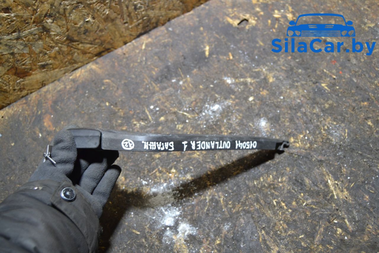 щеткодержатель задний Mitsubishi Outlander 1 поколение 2004 - фото №1