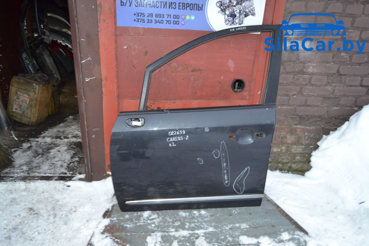 дверь передняя левая Kia Carens 2 поколение (2002 - 2006), 2.0 л., CRDi, D4EA, дизель - фото №1