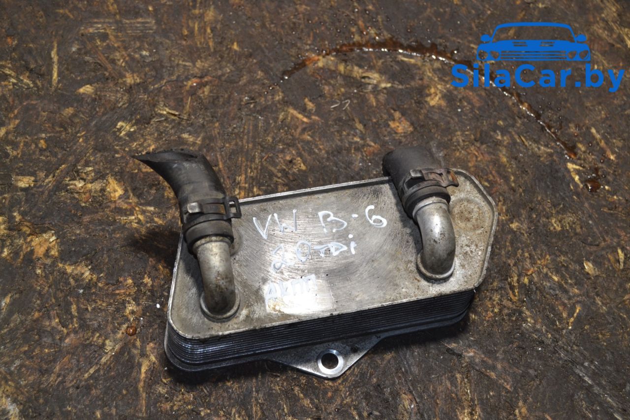 радиатор АКПП Volkswagen Passat B6 2008, 2.0 л., дизель - фото №1