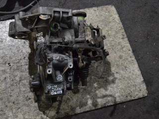 КПП механическая (МКПП) Volkswagen Golf 4 поколение (1997 - 2006), 1.6 л., APF, бензин, МКПП, DUW