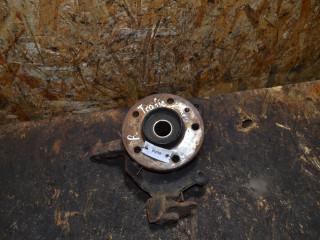 кулак поворотный правый Renault Trafic 2 поколение 2006