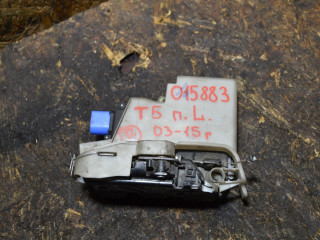 замок двери передней левой Volkswagen Transporter T5 2004