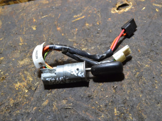 замок зажигания Renault Trafic 2 поколение 2006