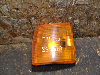 поворотник левый Volkswagen Transporter T4 1998, 701953049