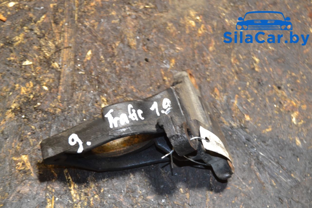 кронштейн полуоси Renault Trafic 2 поколение 2003, 1.9 л., дизель, 133511 - фото №1