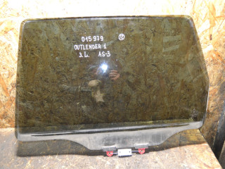 стекло двери задней левой Mitsubishi Outlander 1 поколение 2004