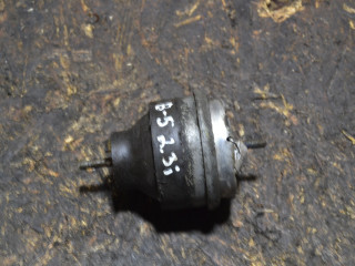 подушка крепления двигателя Volkswagen Passat B5 (1996 - 2001), 2.3 л., AGZ, бензин
