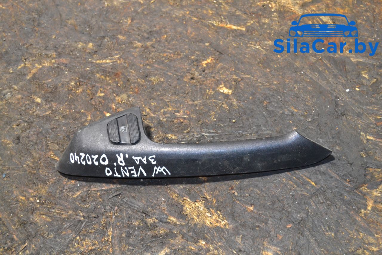 кнопка стеклоподъемника двери задней правой Volkswagen Vento 1 поколение 1995, седан - фото №1