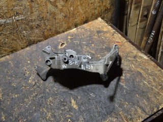 кронштейн (крепление) Volkswagen Passat B5 (1996 - 2001), 1.6 л., ADP, бензин, МКПП, 058145523B