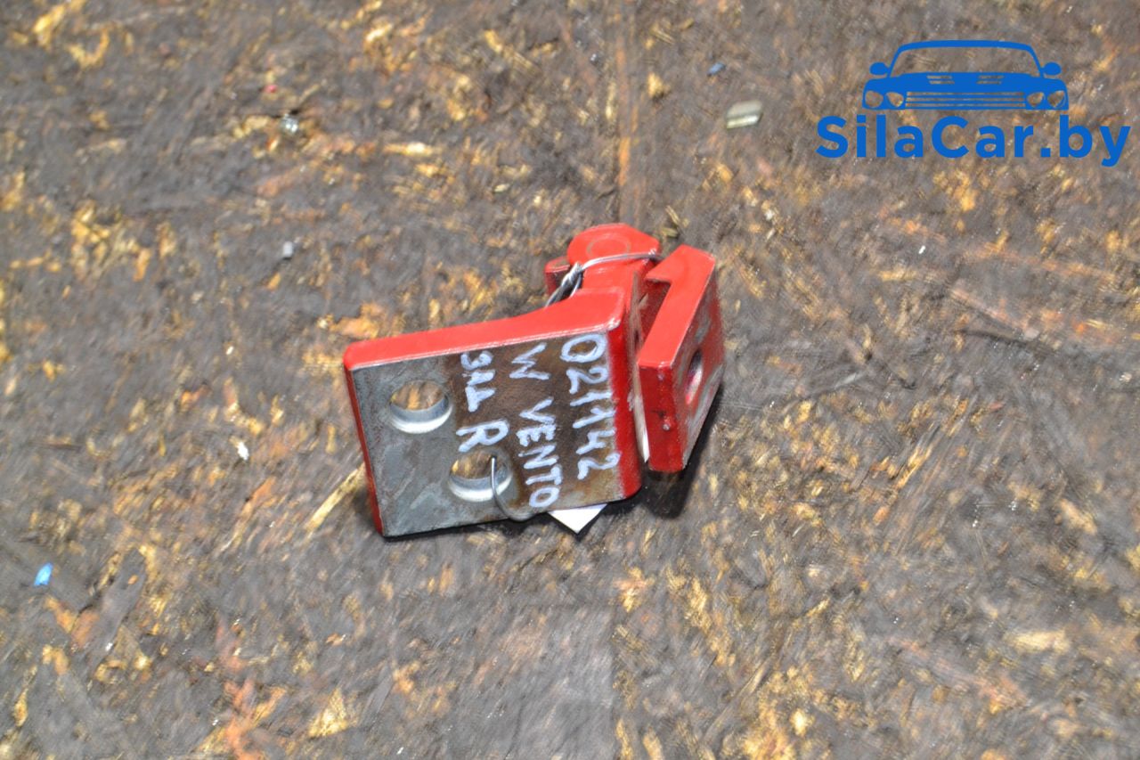 петля двери Volkswagen Vento 1 поколение 1995, седан - фото №1