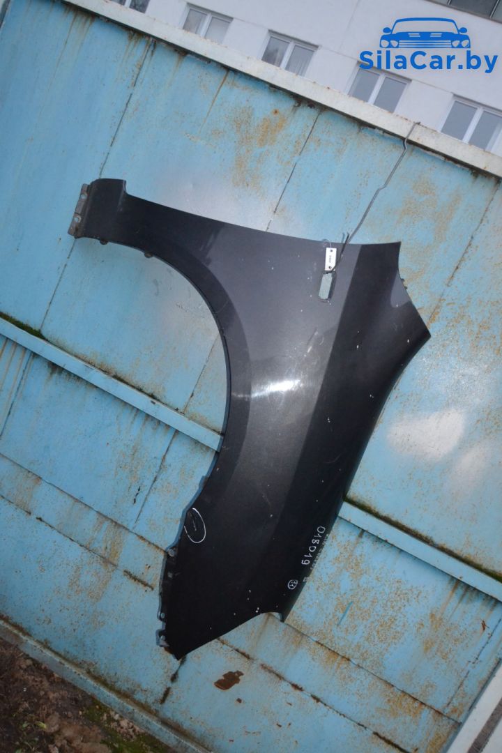 крыло переднее правое Kia Carens 2 поколение (2002 - 2006), 2.0 л., CRDi, D4EA, дизель - фото №1