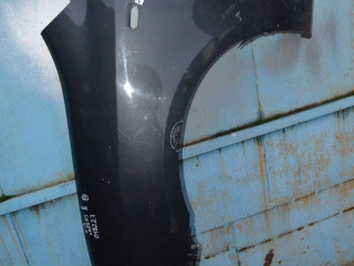 крыло переднее левое Kia Carens 2 поколение (2002 - 2006), 2.0 л., CRDi, D4EA, дизель