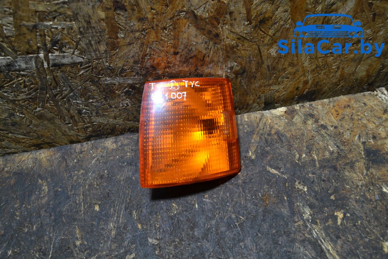 поворотник левый Volkswagen Transporter T4 1998 - фото №1