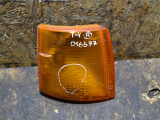 поворотник правый Volkswagen Transporter T4 1998