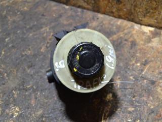 бачок гидроусилителя Renault Trafic 2 поколение 2001, 1.9 л., DCi, дизель