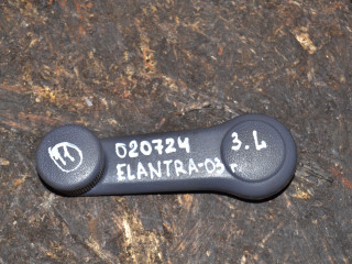 ручка стеклоподъемника задней левой Hyundai Elantra XD (2000 - 2003)