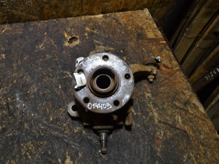 кулак поворотный левый Volkswagen Transporter T4 1998