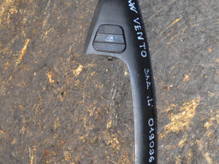 кнопка стеклоподъемника двери задней Volkswagen Vento 1 поколение 1995, седан