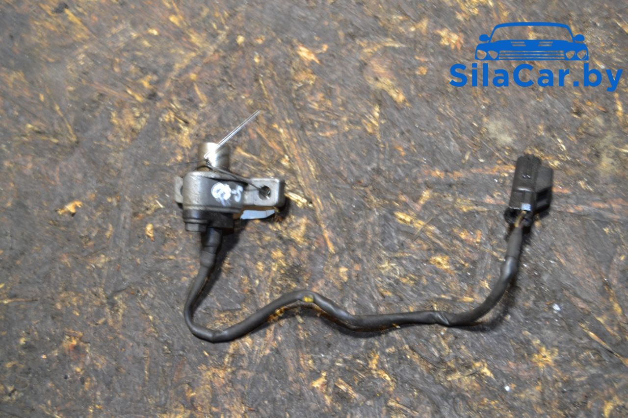 датчик коленвала Volvo S60 1 поколение 2003, 2.4 л., бензин - фото №1