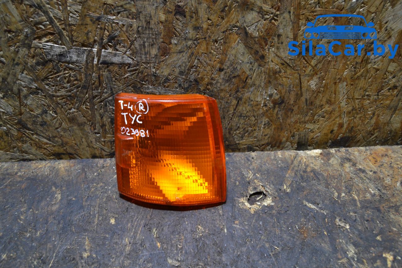 поворотник правый Volkswagen Transporter T4 1998 - фото №1