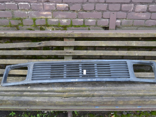 решетка радиатора Mercedes-Benz T1 307-310D W602 (1976 - 1996)