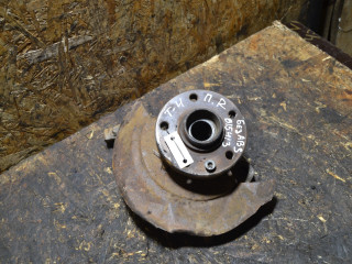 кулак поворотный правый Volkswagen Transporter T4 1998