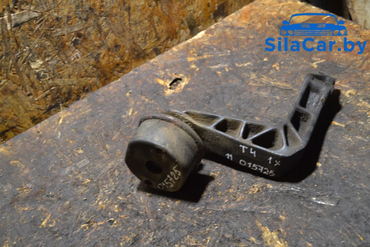 кронштейн двигателя Volkswagen Transporter T4 1996, 1.9 л., 1X, дизель, 028199207E - фото №1