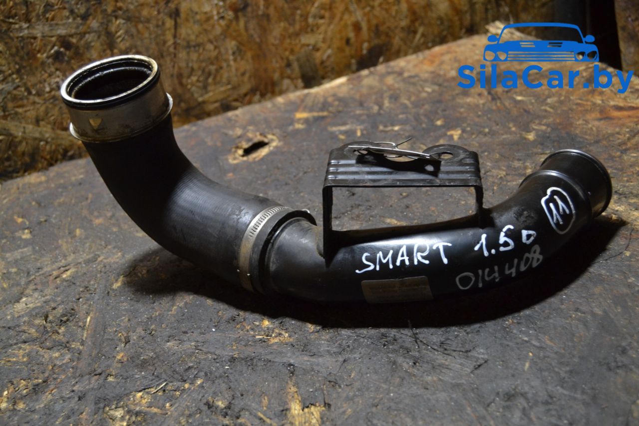 патрубок интеркулера Smart Forfour 1 поколение (2004 - 2006), 1.5 л., OM 639.939, дизель, МКПП, A6390900182, MR993788 - фото №1