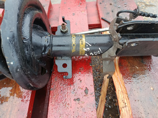 стойка передняя левая Renault Megane 3 поколение (2008 - 2014), 1.9 л., дизель