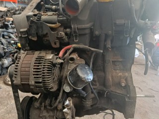 двигатель Renault Scenic 2 поколение (2003 - 2006), 1.5 л., дизель, K9K832