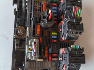 блок предохранителей Citroen C5 2 поколение (2008 - 2017), BSMR02, 9667044980