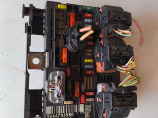 блок предохранителей Citroen C5 2 поколение (2008 - 2017), BSMR02, 9664705980