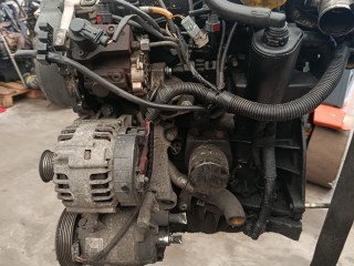 двигатель Renault Scenic 2 поколение [рестайлинг] (2006 - 2010), 1.9 л., дизель, F9Q818