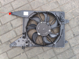 вентилятор радиатора Renault Sandero 1 поколение (2009 - 2014), 1.6 л., бензин, 8200765566