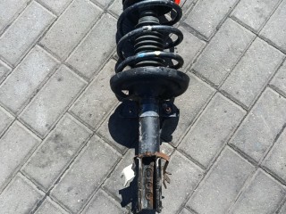 стойка передняя левая Renault Megane 3 поколение (2008 - 2014), 1.9 л., дизель