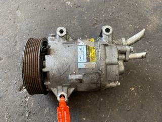 компрессор кондиционера Renault Megane 2 поколение (2002 - 2006), 8200309193