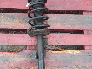 стойка передняя правая Ford Mondeo 1 поколение (1993 - 1996)