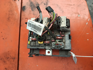 блок предохранителей Citroen C5 2 поколение (2008 - 2017), 9675877980